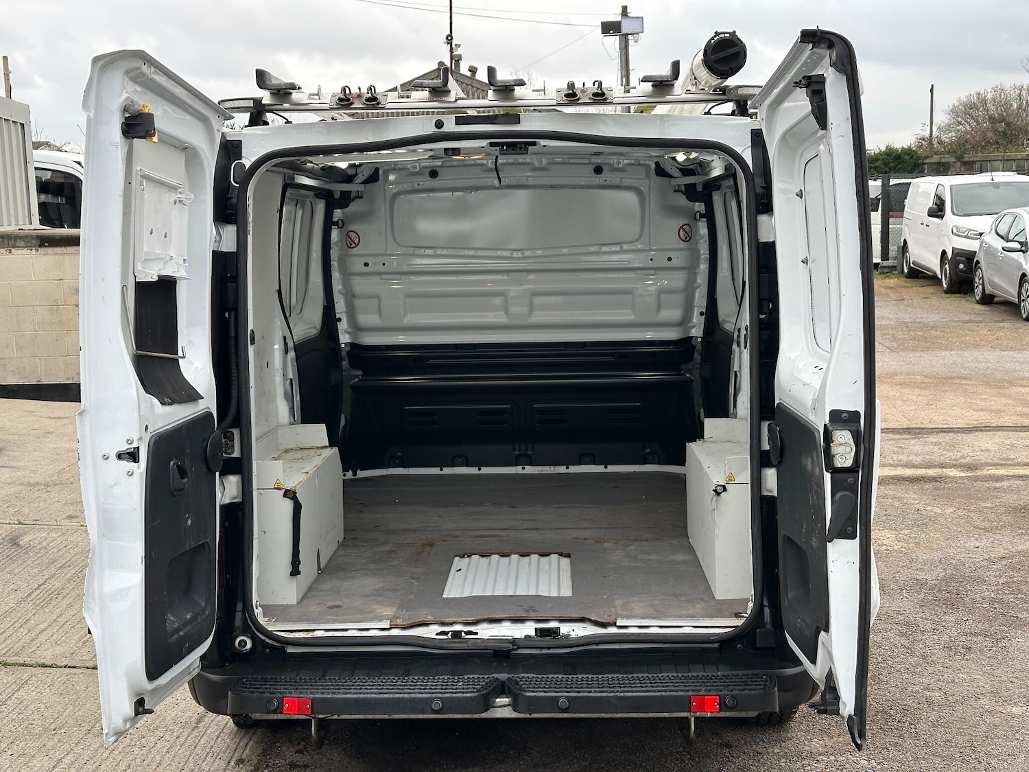 Used Vauxhall Vivaro 2016 for sale - 76926188: Photo 15