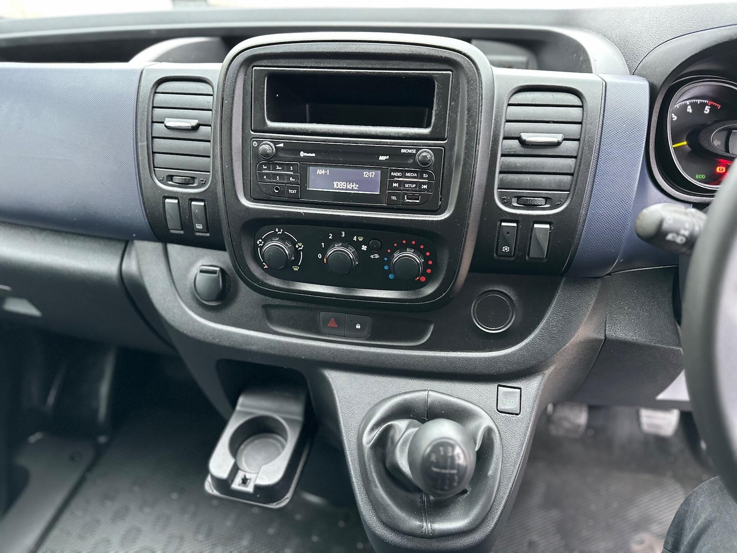 Used Vauxhall Vivaro 2016 for sale - 76926188: Photo 34