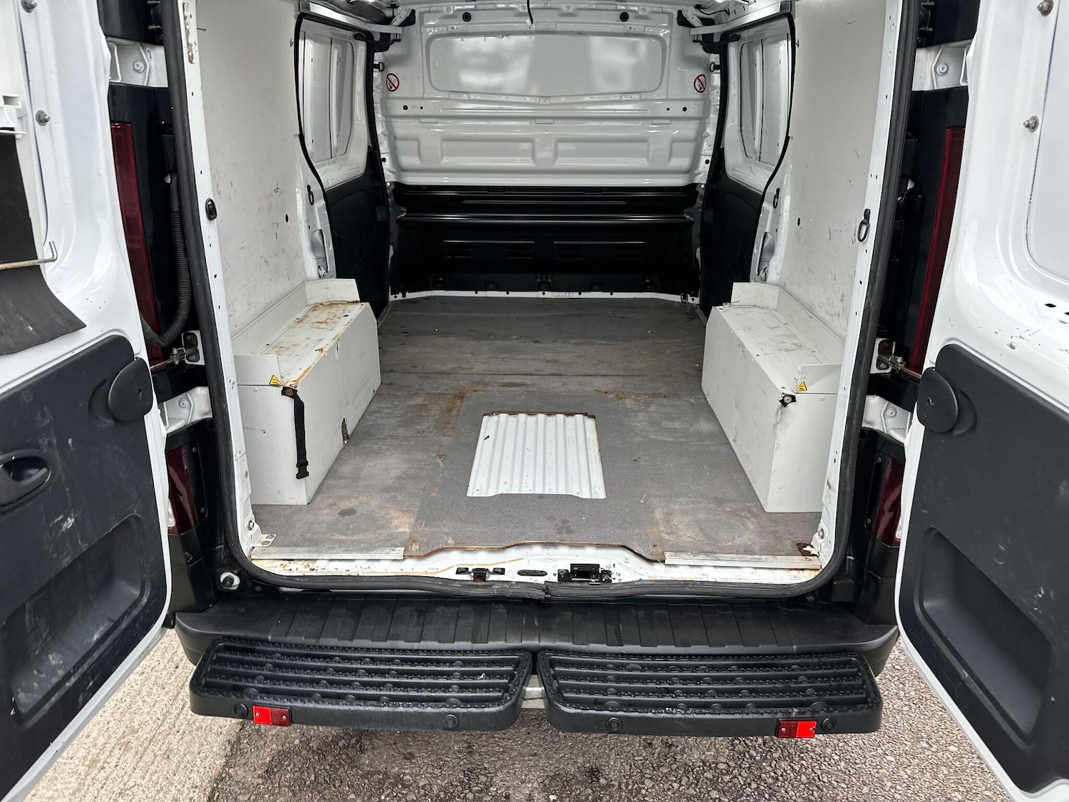 Used Vauxhall Vivaro 2016 for sale - 76926188: Photo 42