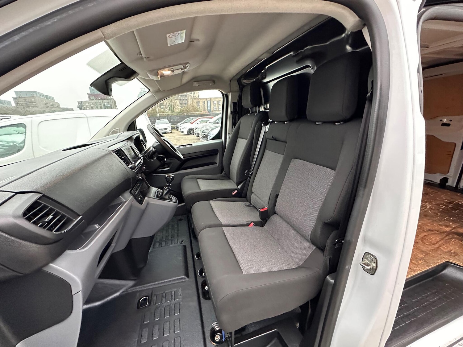 Used Peugeot Expert 2022 for sale - 77440125: Photo 15