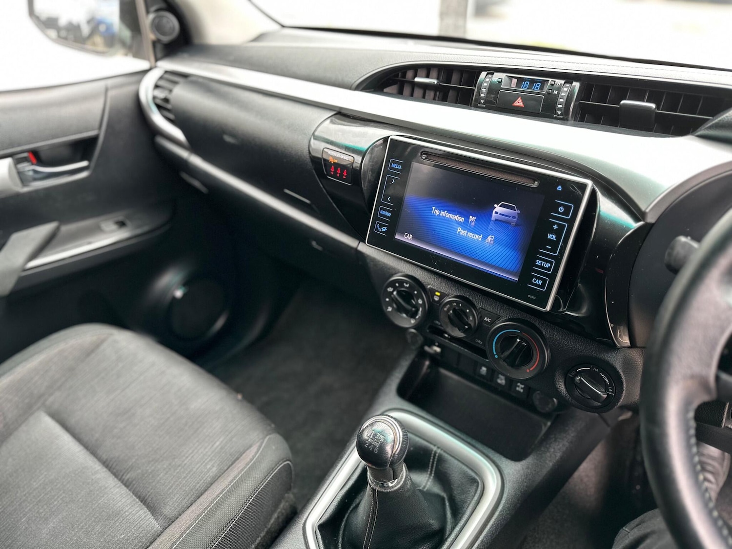 Used Toyota Hilux 2019 for sale - 77883586: Photo 14