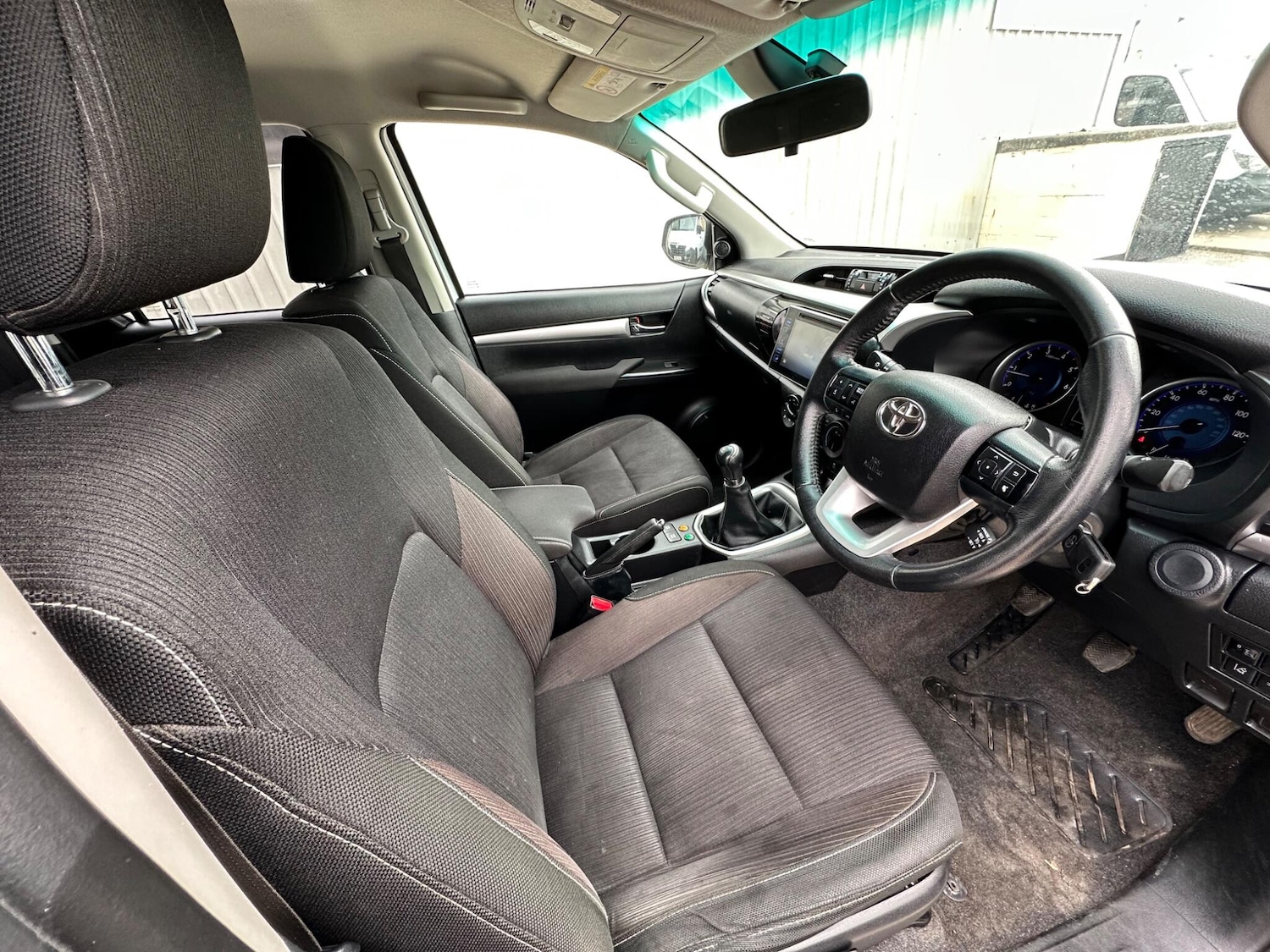 Used Toyota Hilux 2019 for sale - 77883586: Photo 35