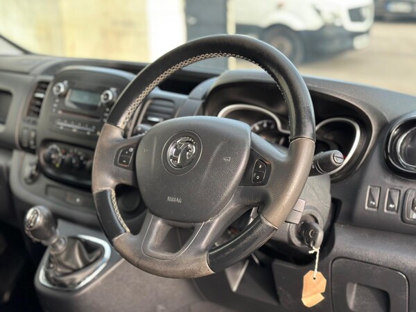 Used Vauxhall Vivaro 2018 for sale - 76175292: Photo 11