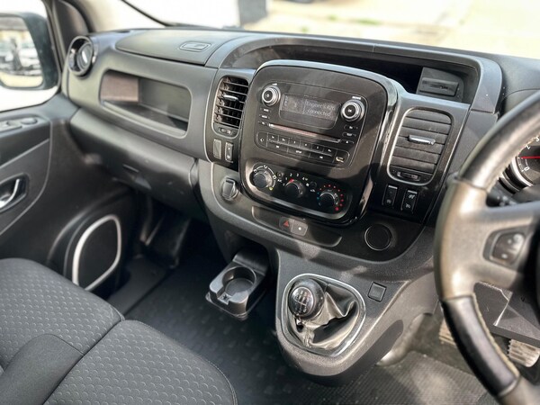 Used Vauxhall Vivaro 2018 for sale - 76175292: Photo 12