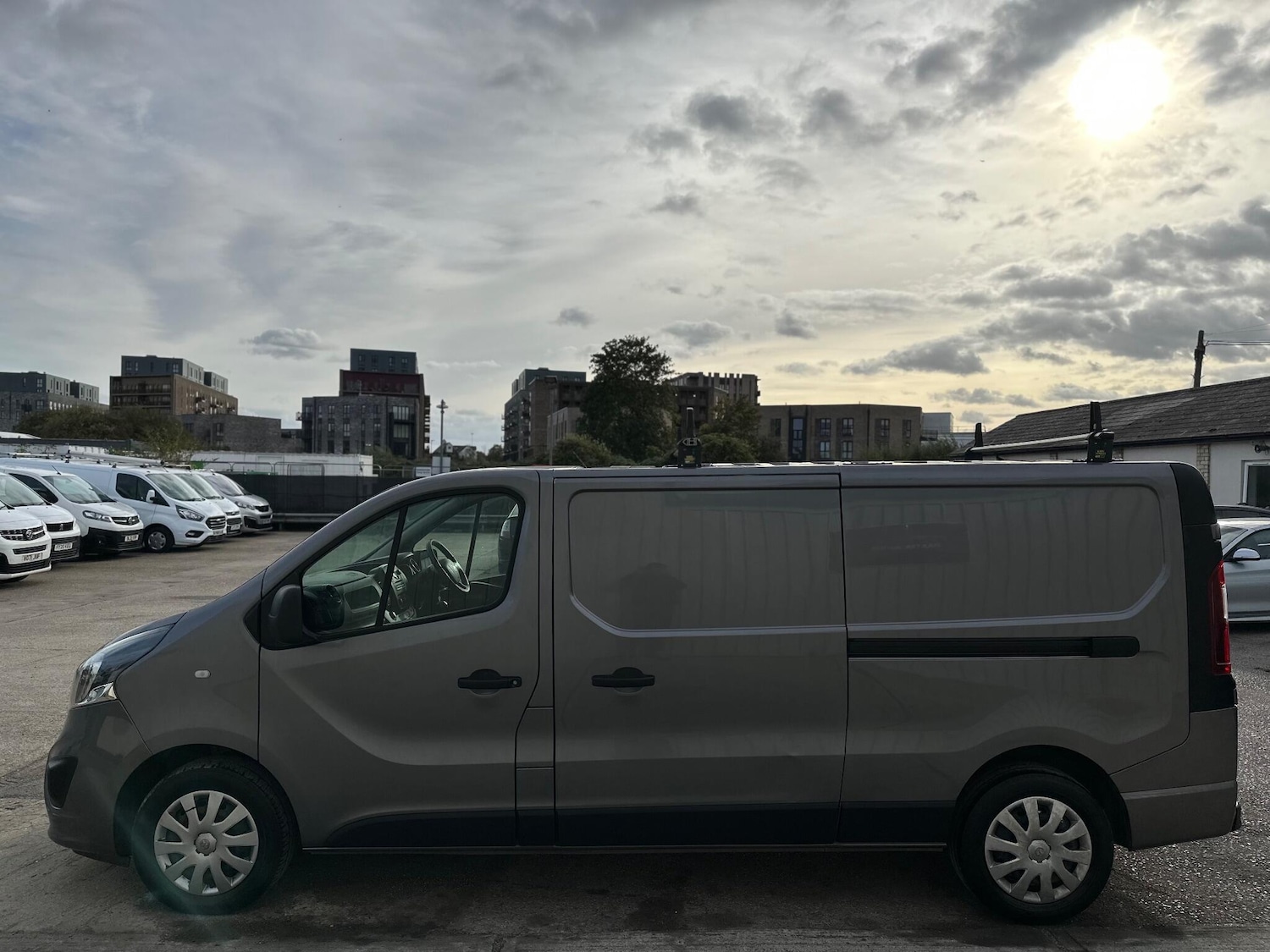 Used Vauxhall Vivaro 2018 for sale - 76175292: Photo 18