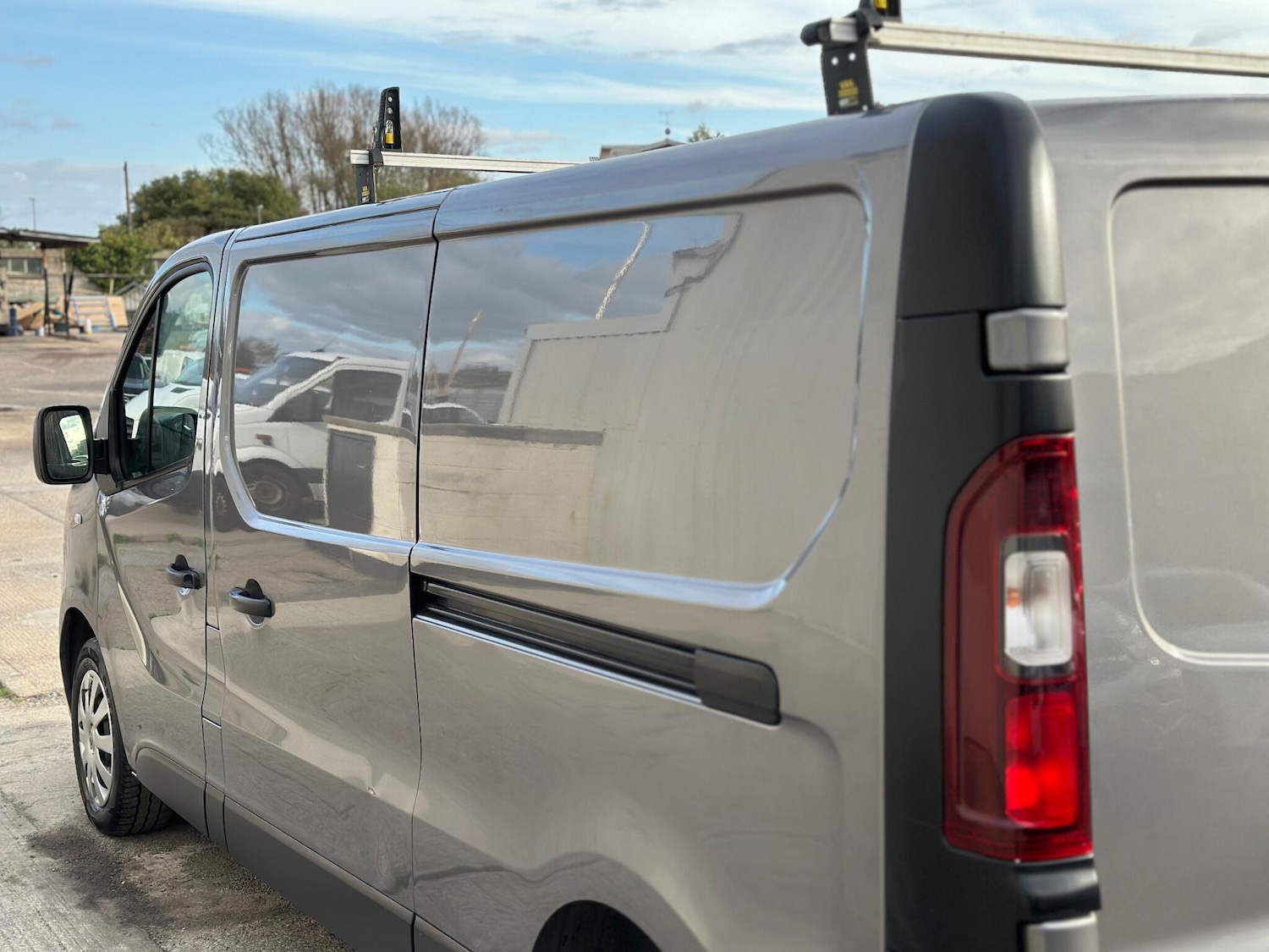 Used Vauxhall Vivaro 2018 for sale - 76175292: Photo 25