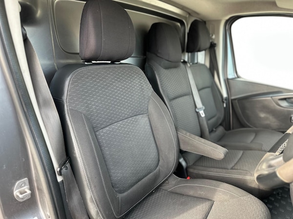 Used Vauxhall Vivaro 2018 for sale - 76175292: Photo 30
