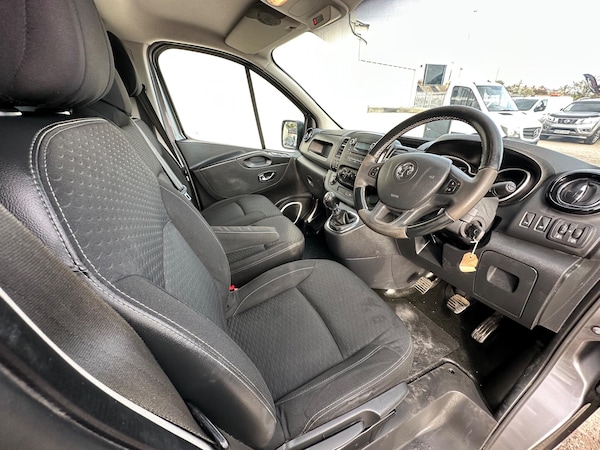 Used Vauxhall Vivaro 2018 for sale - 76175292: Photo 32