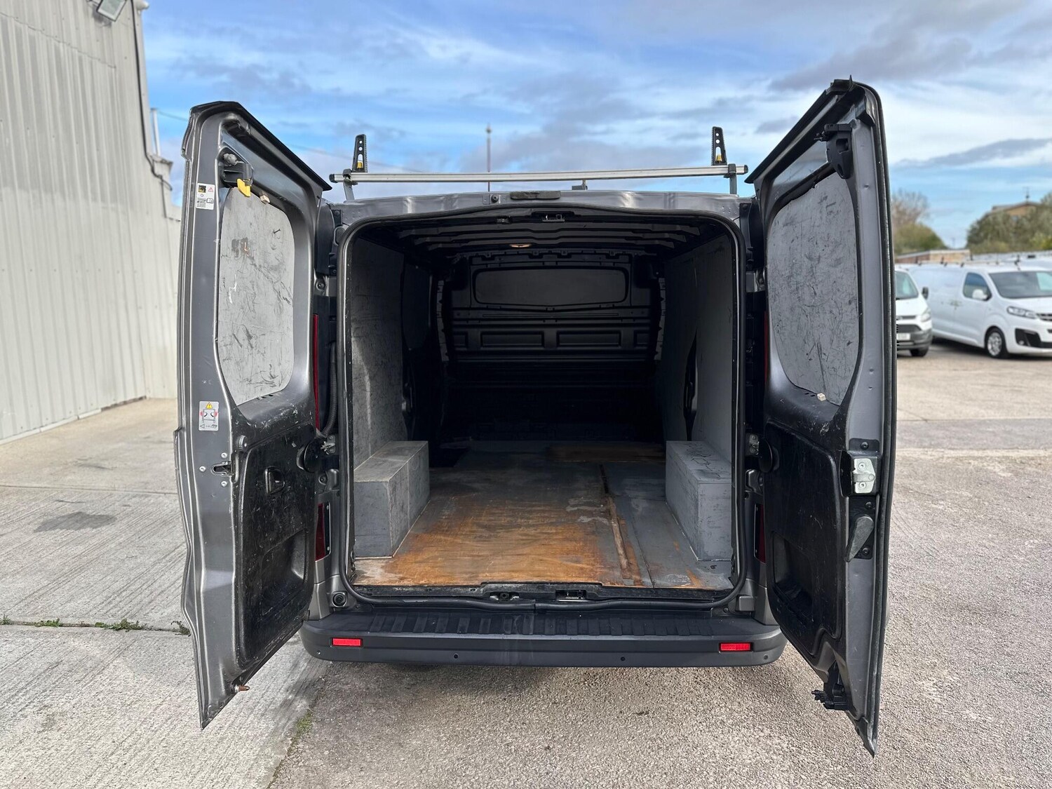 Used Vauxhall Vivaro 2018 for sale - 76175292: Photo 36