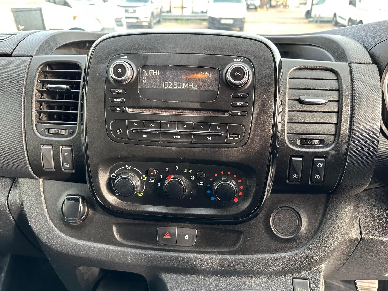 Used Vauxhall Vivaro 2018 for sale - 76175292: Photo 37