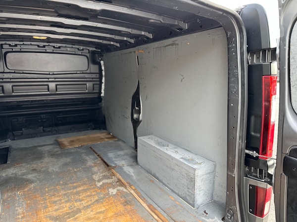 Used Vauxhall Vivaro 2018 for sale - 76175292: Photo 38
