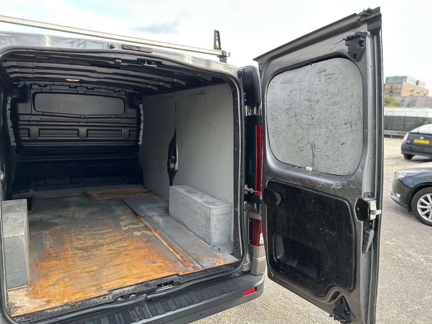 Used Vauxhall Vivaro 2018 for sale - 76175292: Photo 40