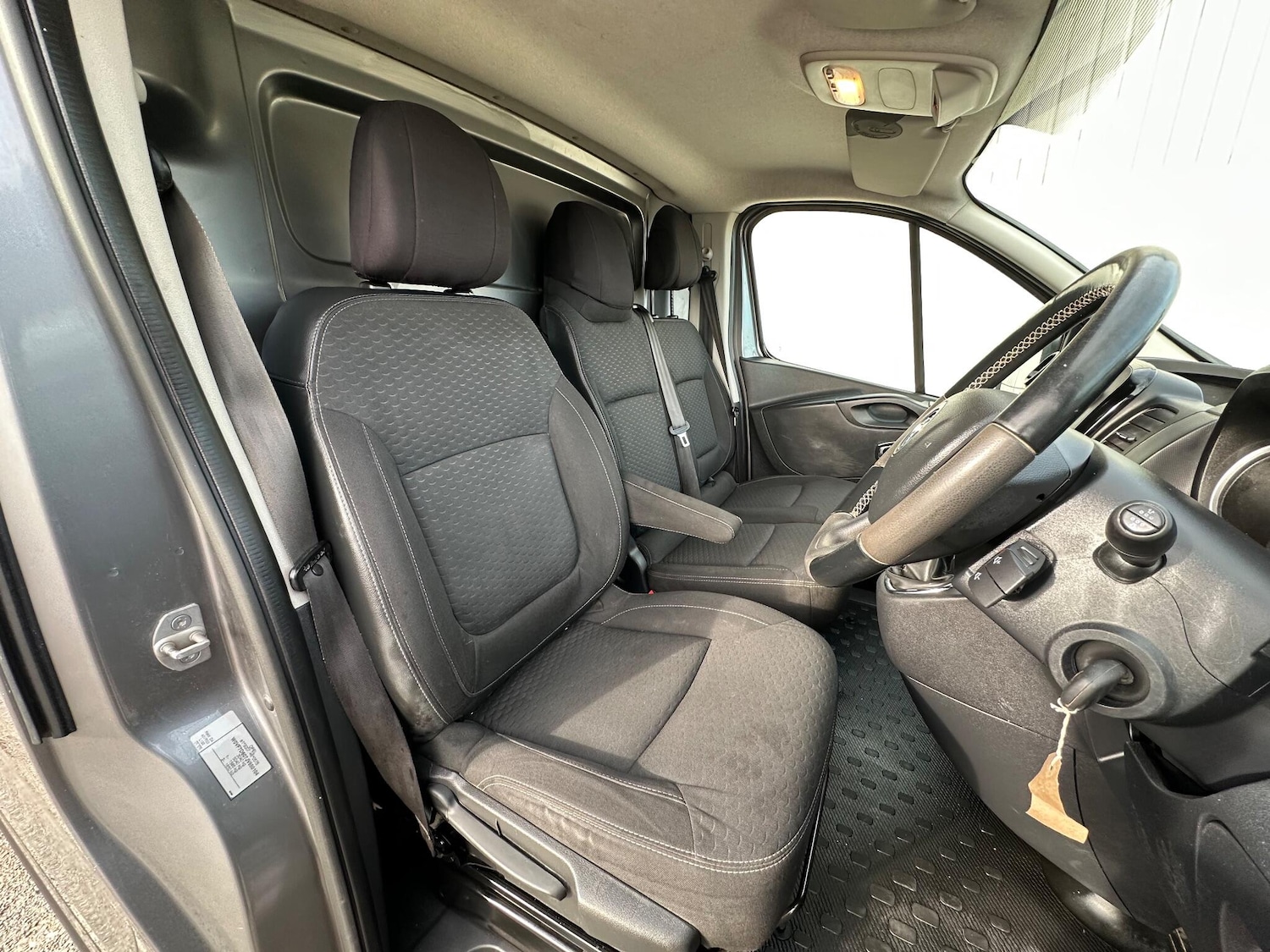 Used Vauxhall Vivaro 2018 for sale - 76175292: Photo 9