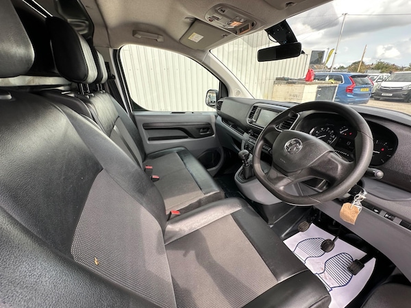 Used Vauxhall Vivaro 2021 for sale - 75613977: Photo 32