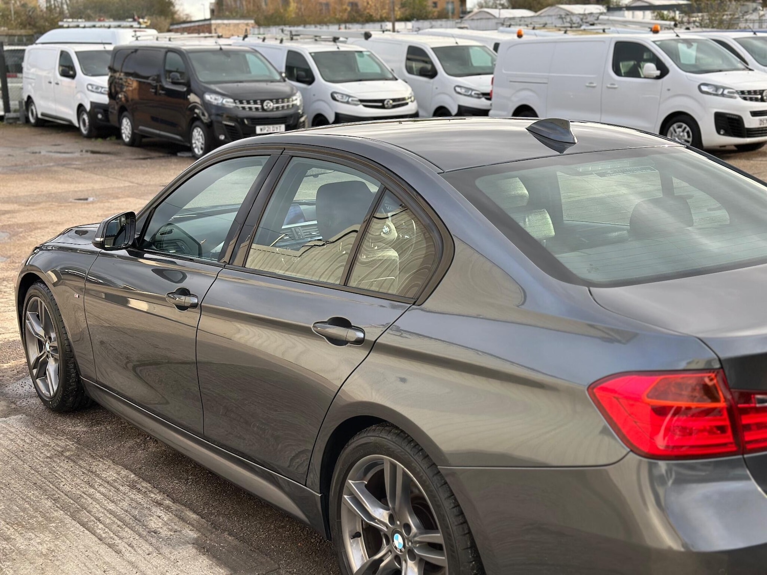 Used BMW 3 Series 2013 for sale - 76645296: Photo 28