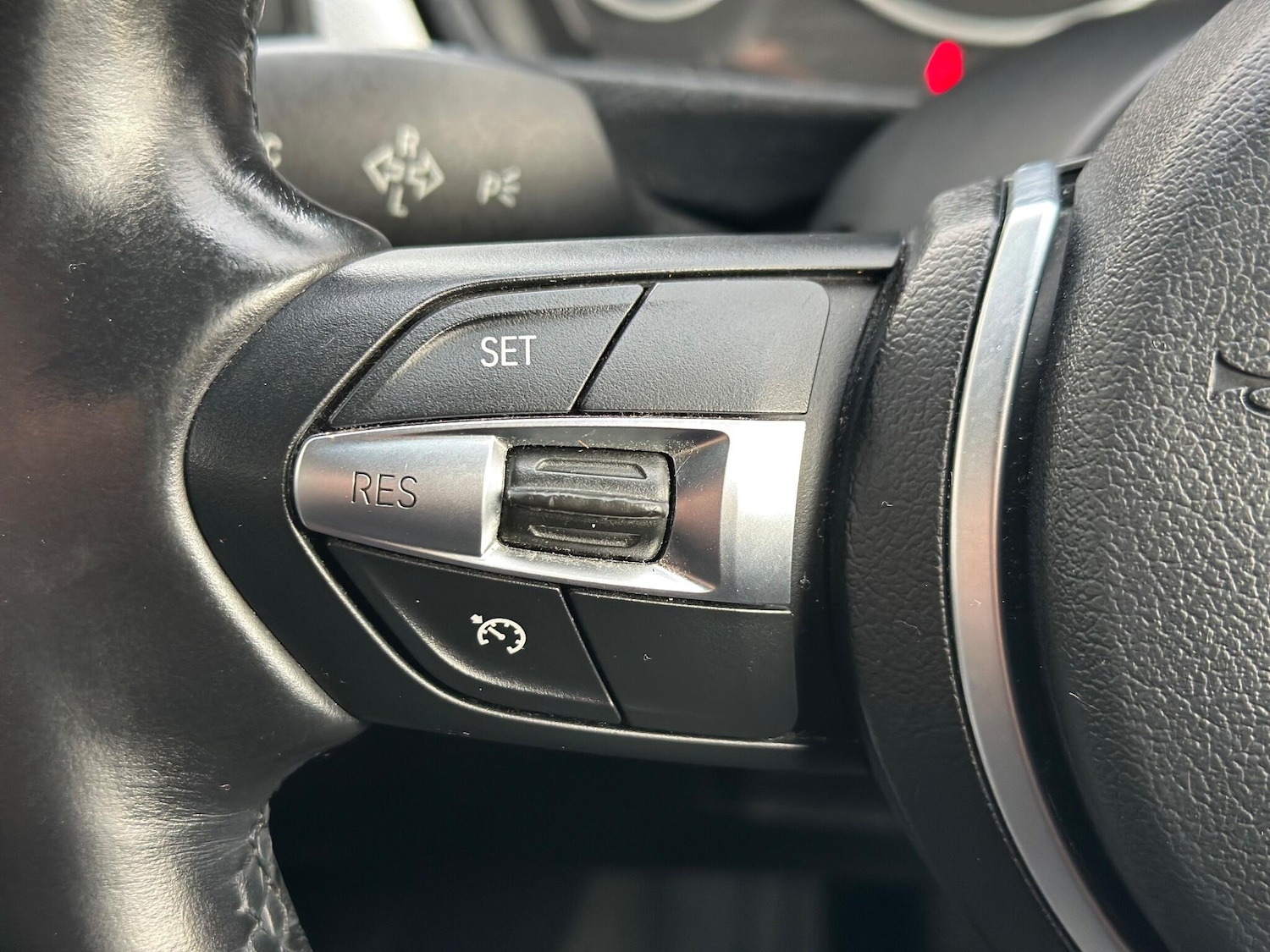 Used BMW 3 Series 2013 for sale - 76645296: Photo 37