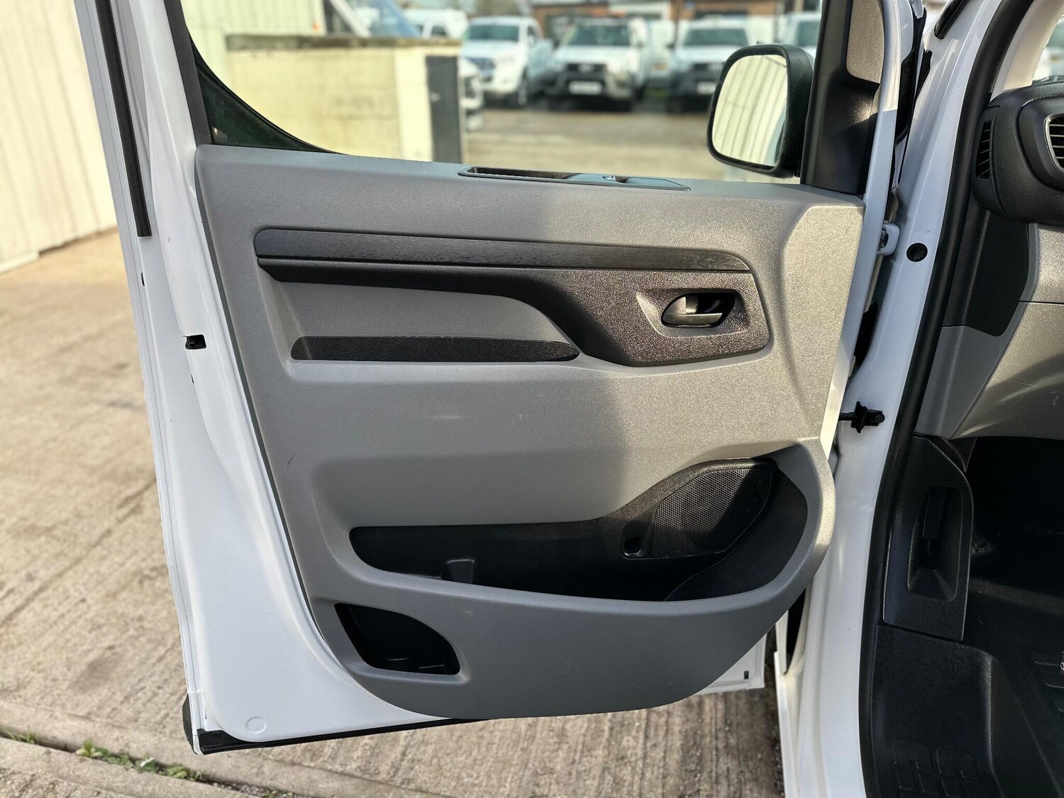 Used Citroen Dispatch 2022 for sale - 77496256: Photo 51