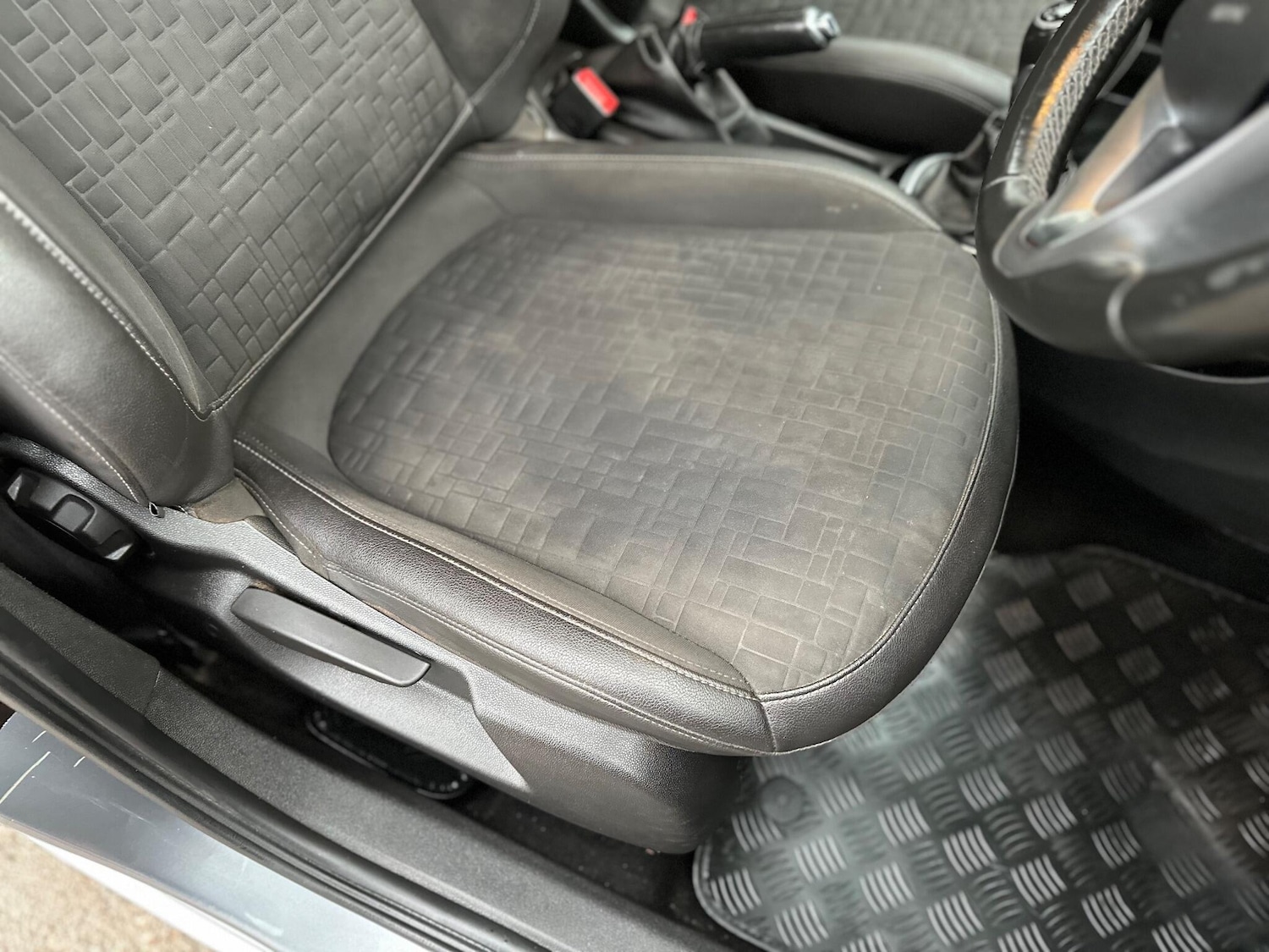 Used Vauxhall Corsa for sale - 76728246: Photo 32