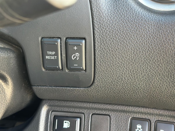 Used Nissan Navara 2017 for sale - 76174806: Photo 39