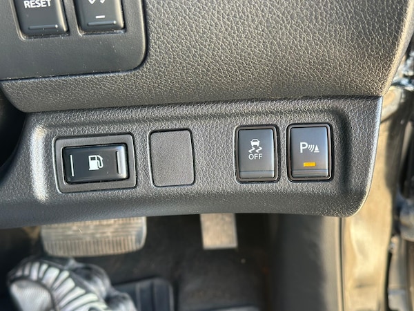 Used Nissan Navara 2017 for sale - 76174806: Photo 41
