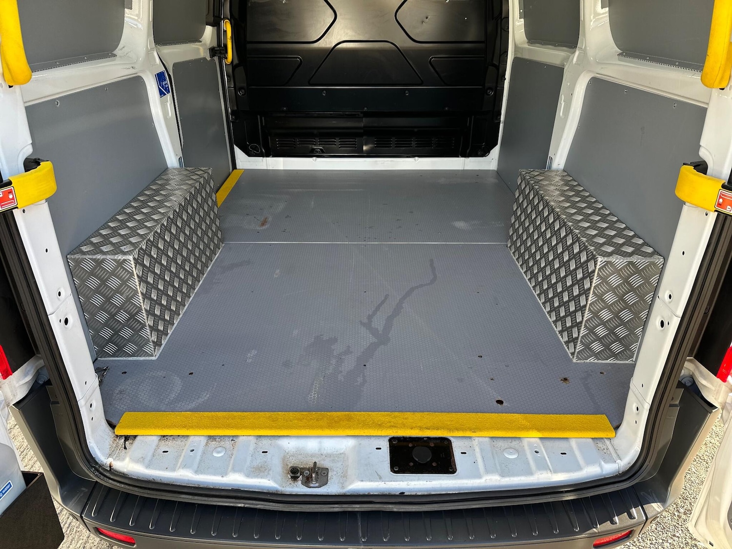 Used Ford Transit Custom 2017 for sale - 77101999: Photo 47