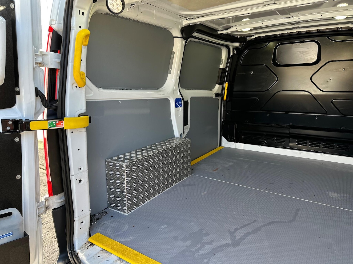 Used Ford Transit Custom 2017 for sale - 77101999: Photo 48