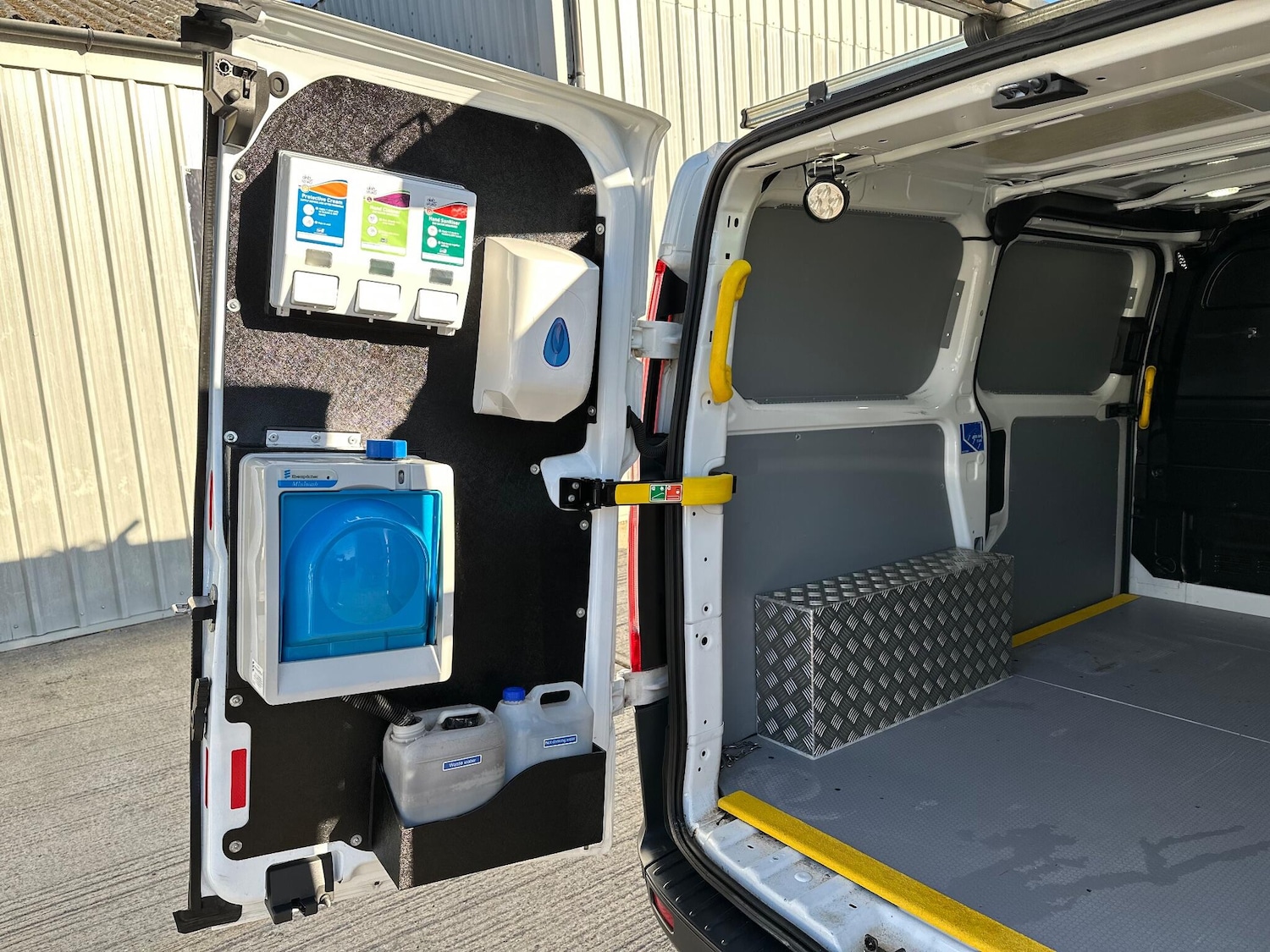 Used Ford Transit Custom 2017 for sale - 77101999: Photo 52