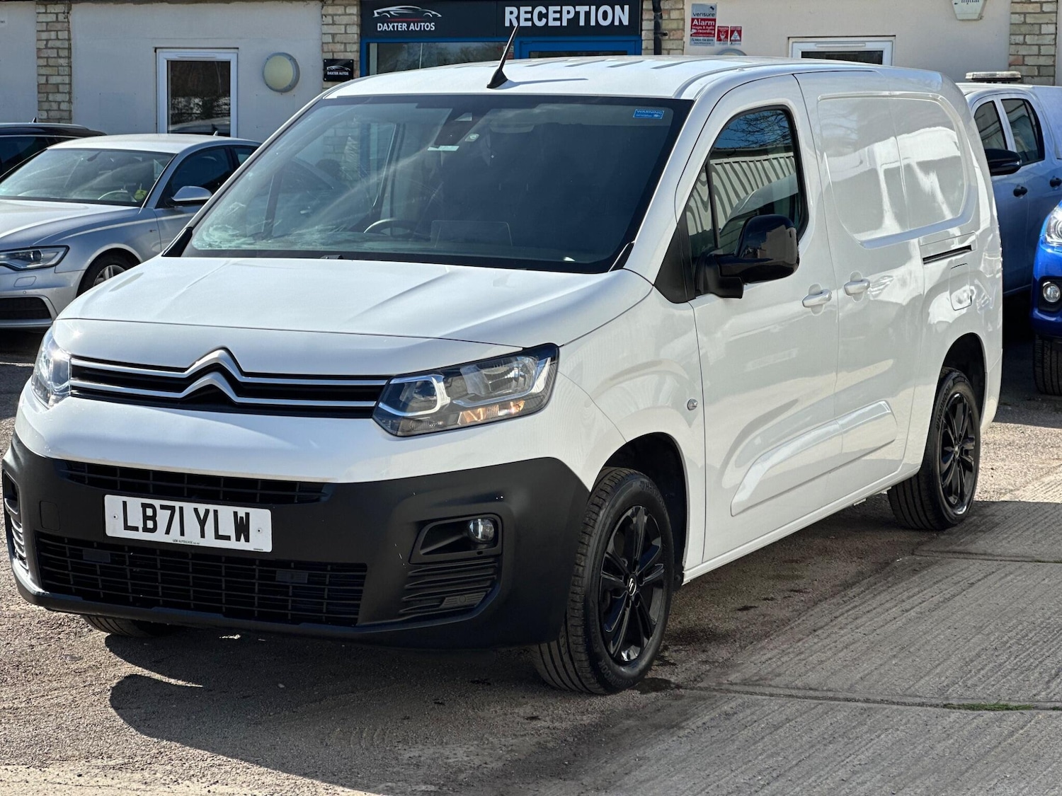 Used Citroen Berlingo 2021 for sale - 77939501: Photo 3