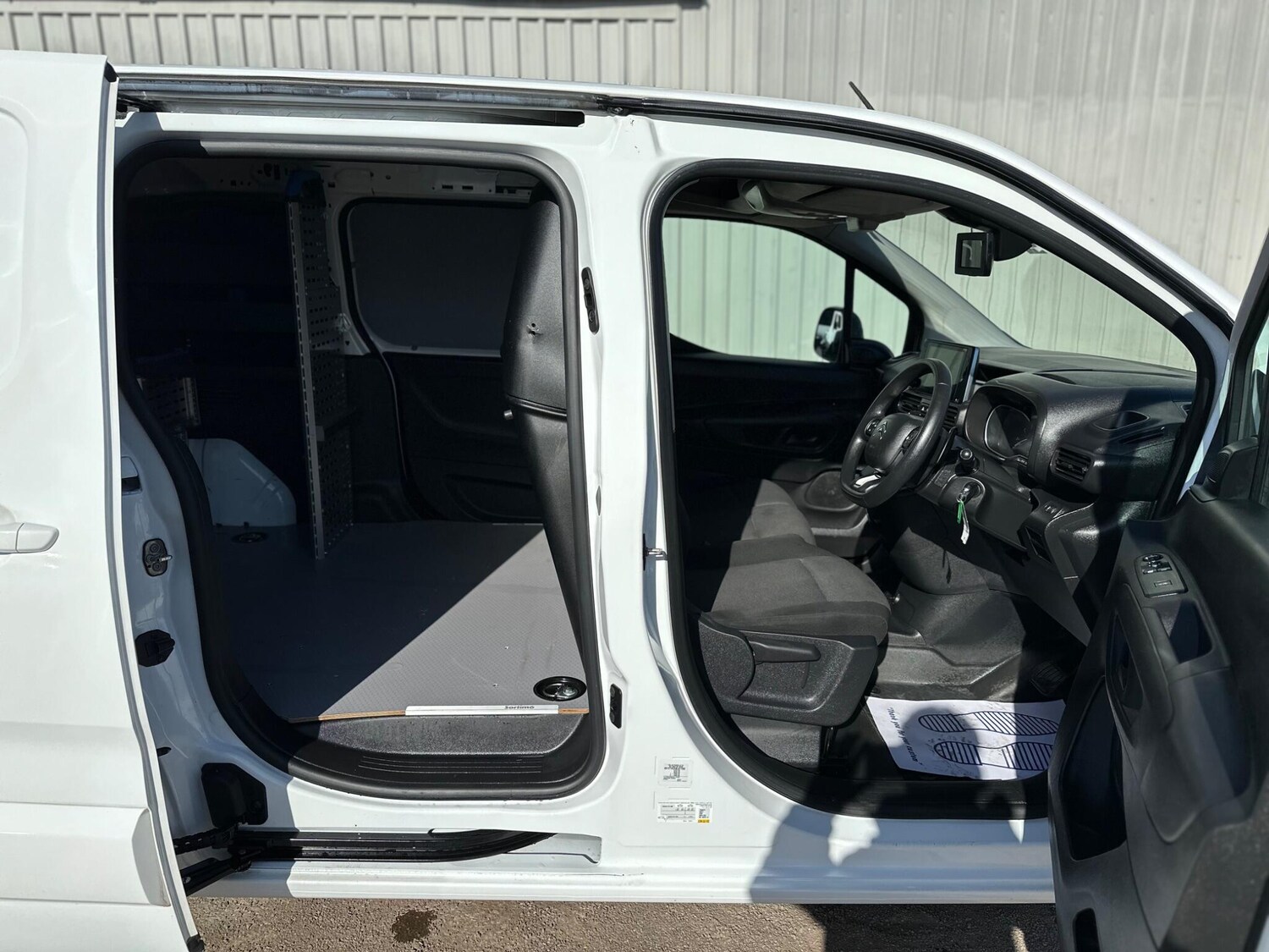 Used Citroen Berlingo 2021 for sale - 77939501: Photo 42