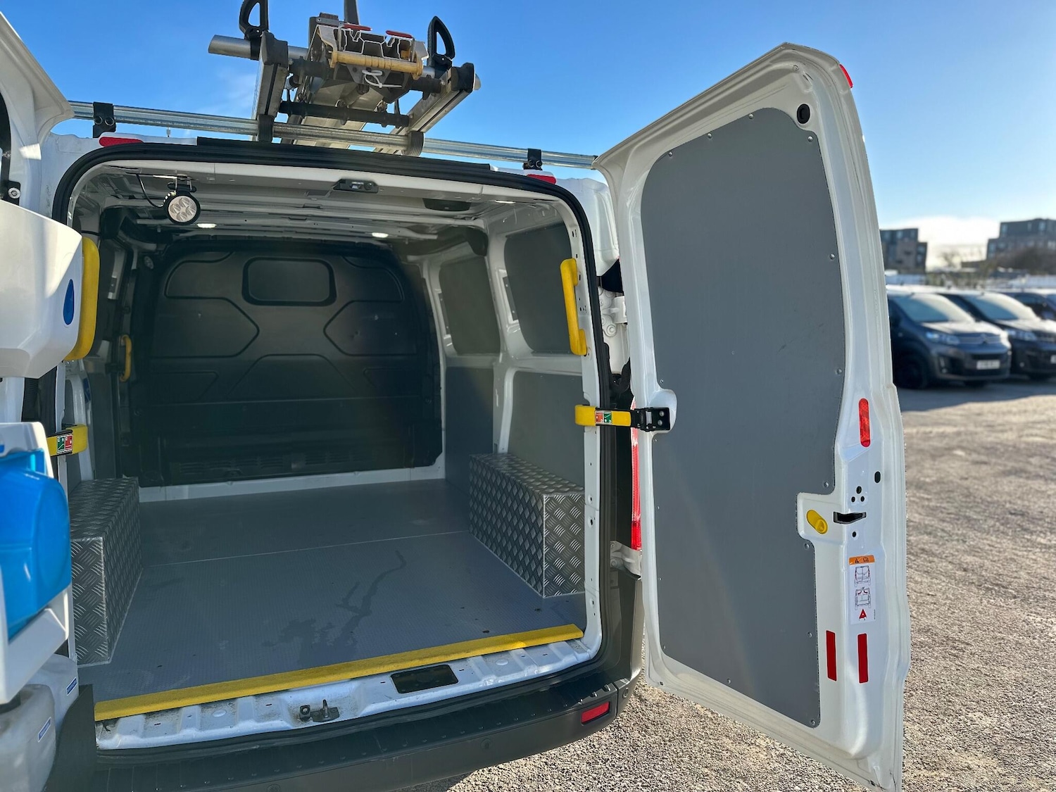 Used Ford Transit Custom 2017 for sale - 77175245: Photo 42