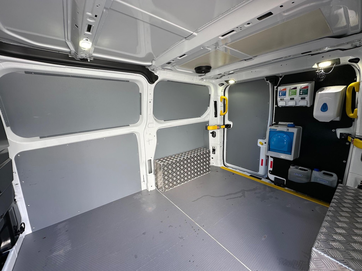 Used Ford Transit Custom 2017 for sale - 77175245: Photo 51