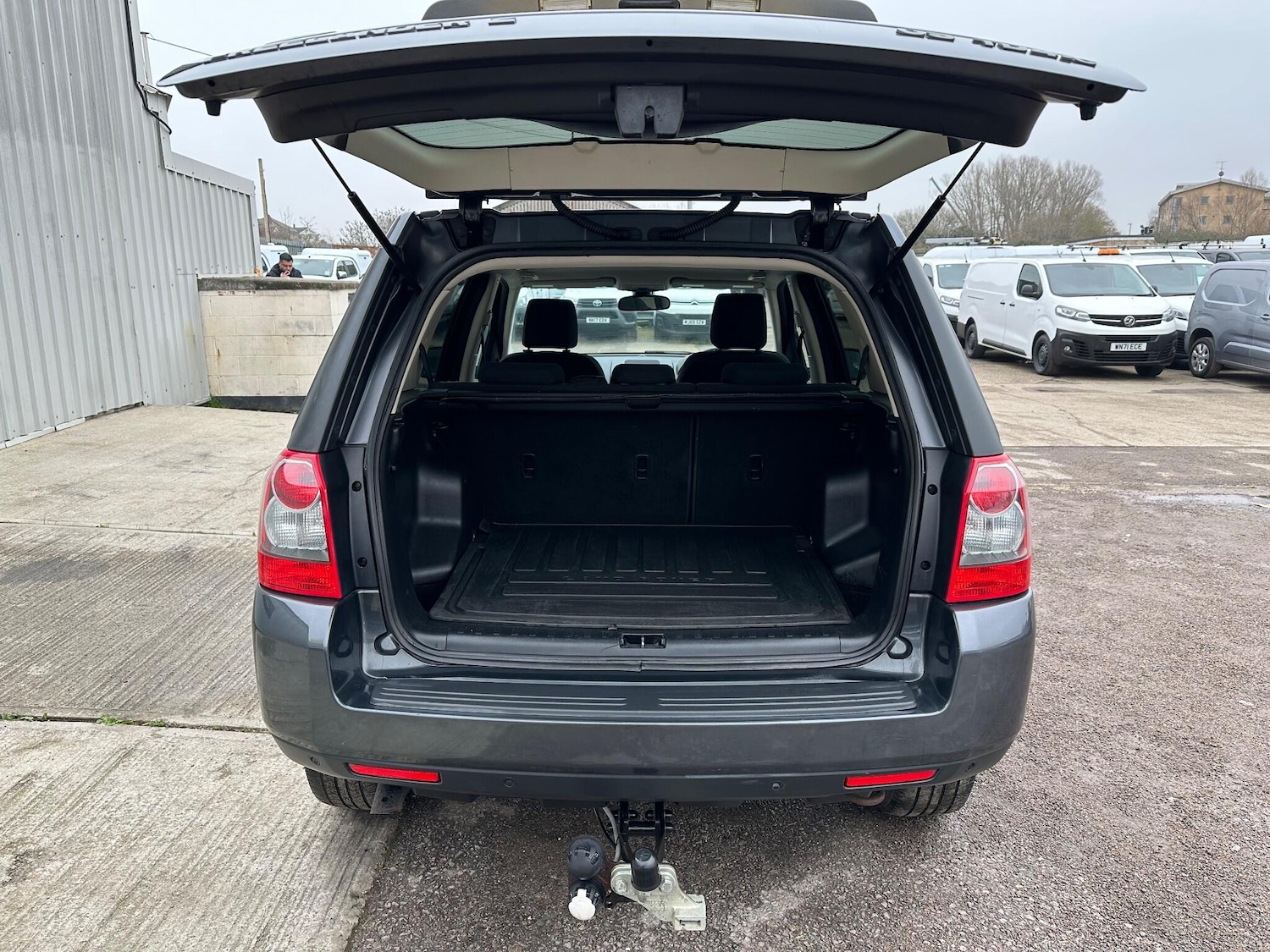 Used Land Rover Freelander 2009 for sale - 77331871: Photo 9