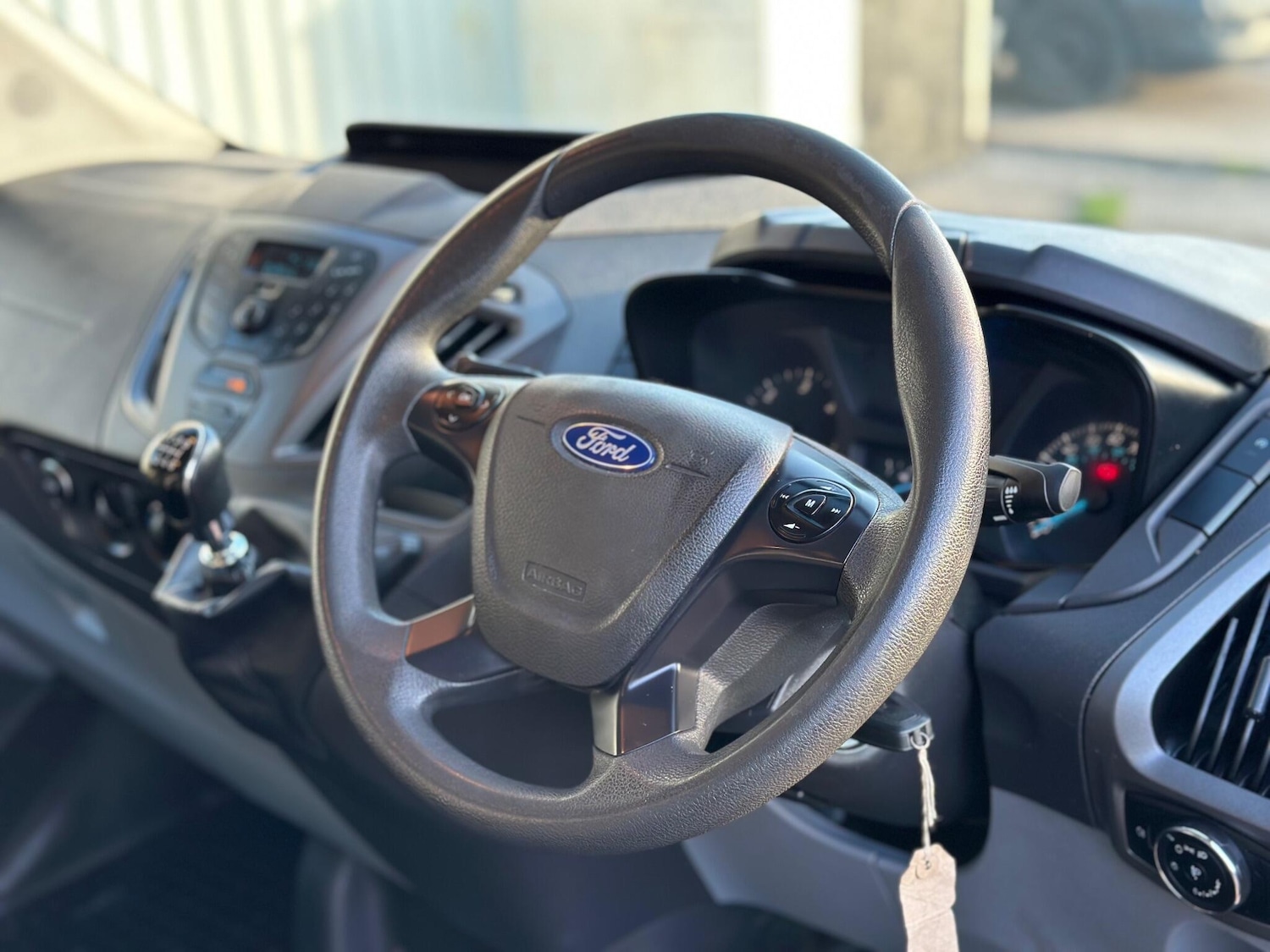 Used Ford Transit Custom 2017 for sale - 76899300: Photo 9