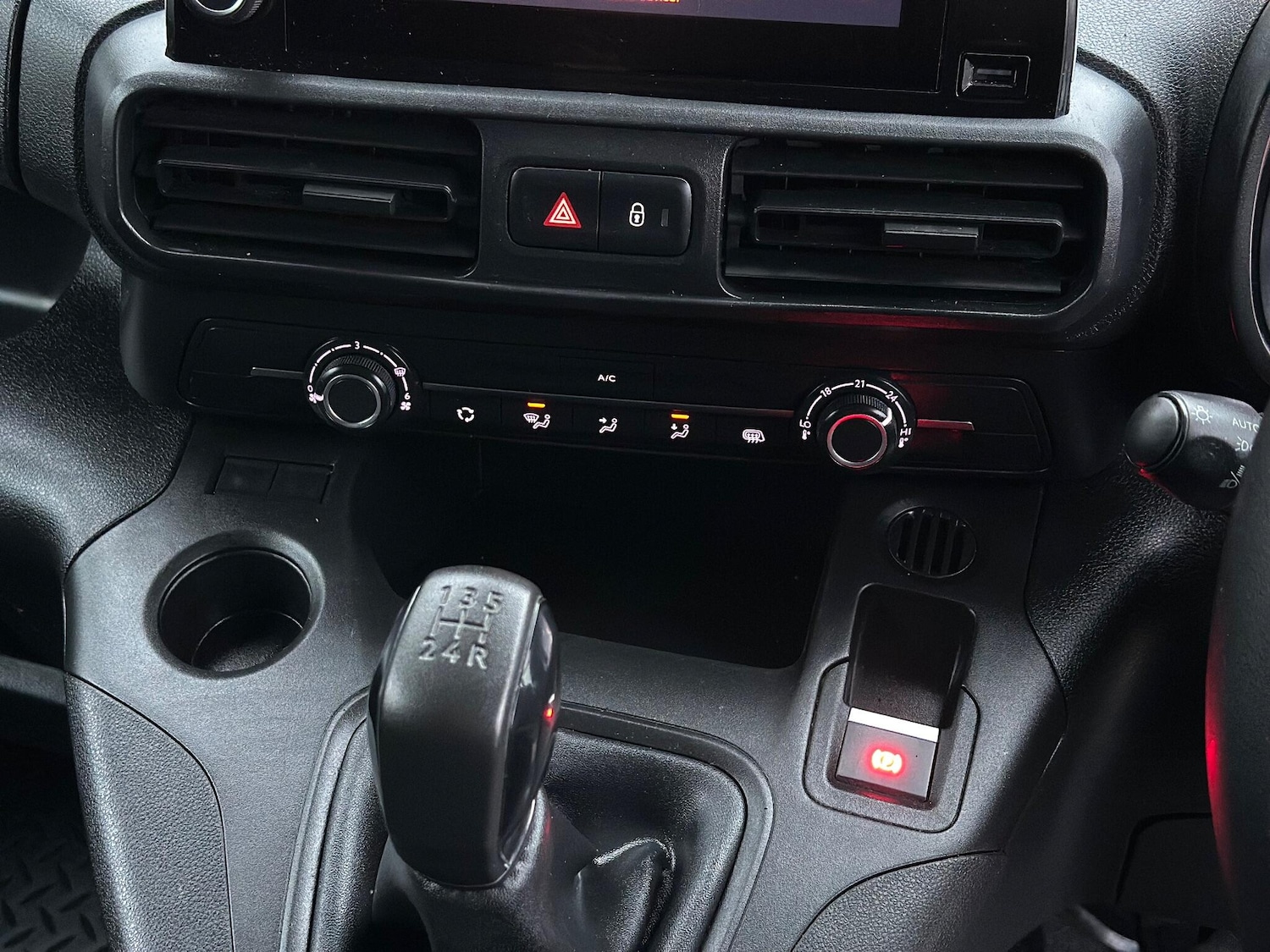 Used Citroen Berlingo 2020 for sale - 76771723: Photo 36