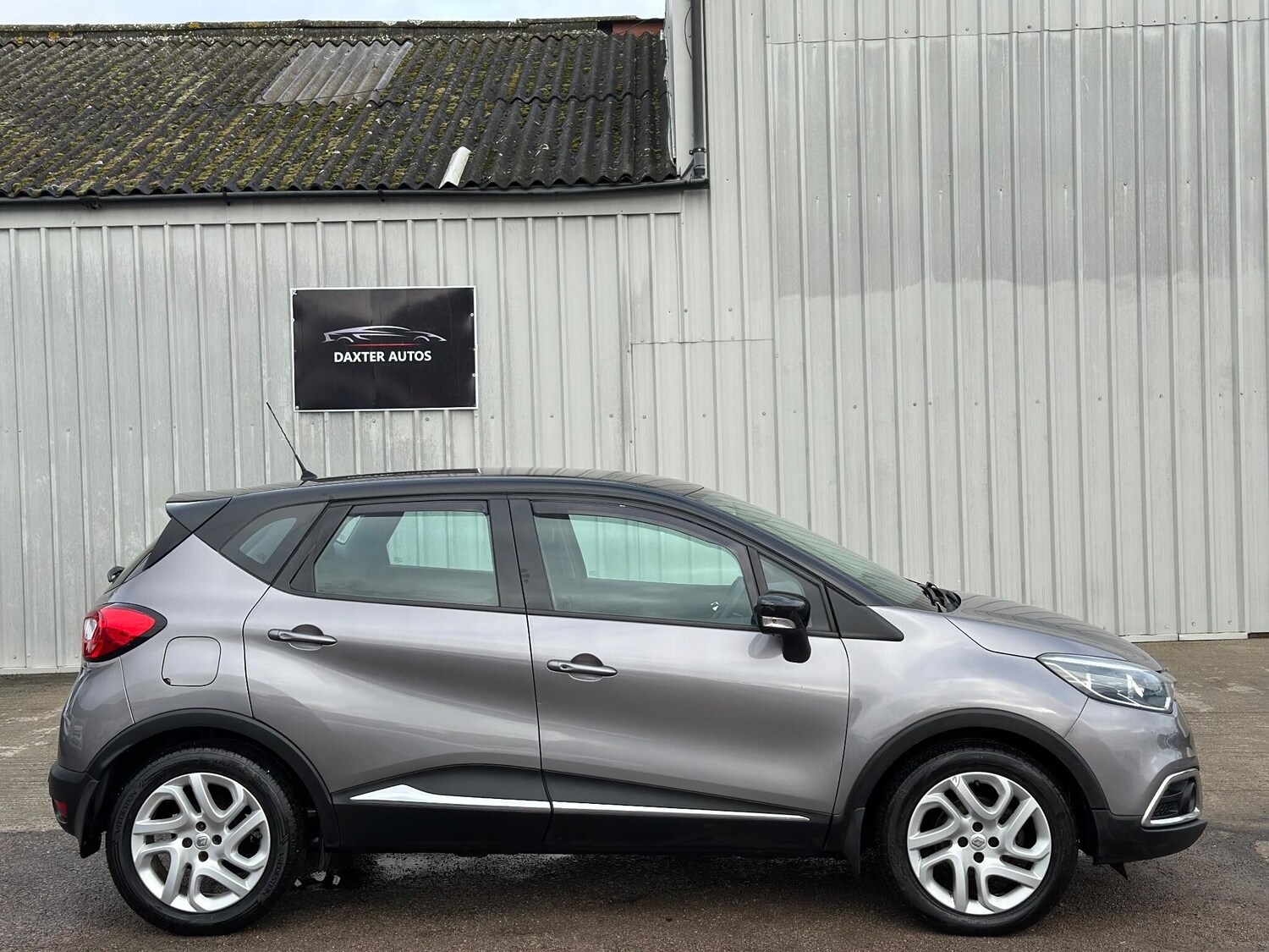 Used Renault Captur 2015 for sale - 77396607: Photo 17