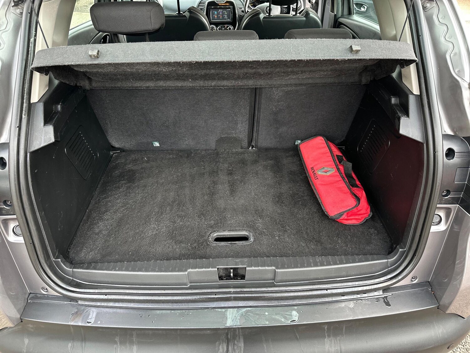 Used Renault Captur 2015 for sale - 77396607: Photo 39