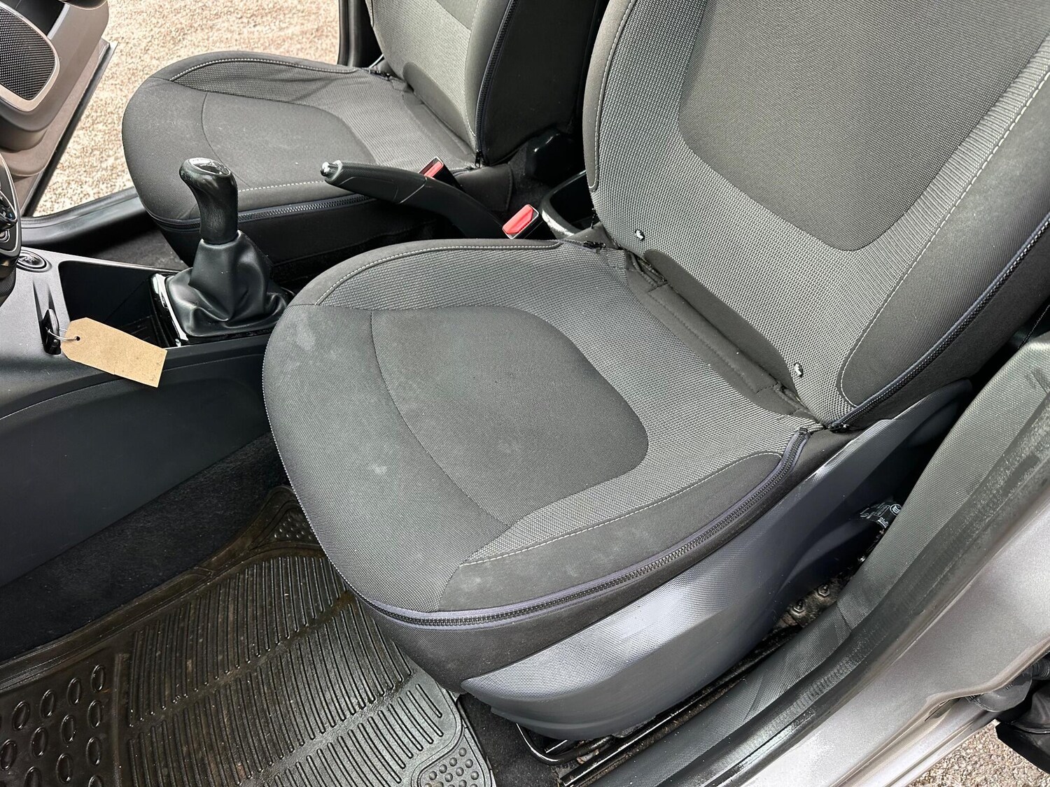 Used Renault Captur 2015 for sale - 77396607: Photo 47