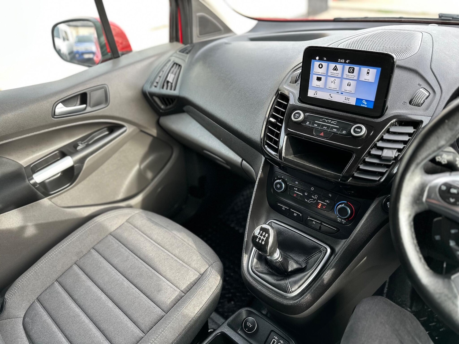 Used Ford Transit Connect 2019 for sale - 77612385: Photo 37