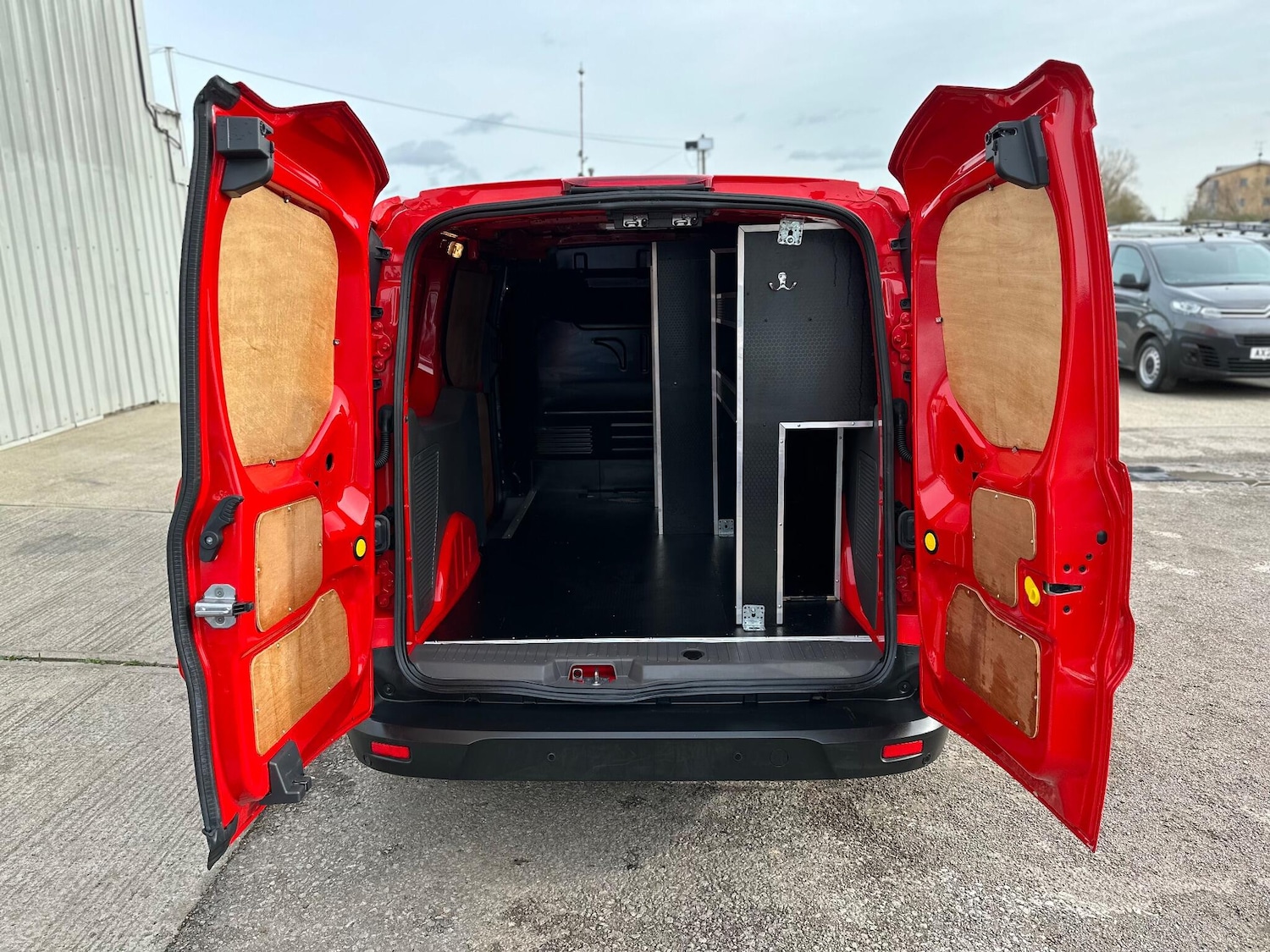 Used Ford Transit Connect 2019 for sale - 77612385: Photo 39