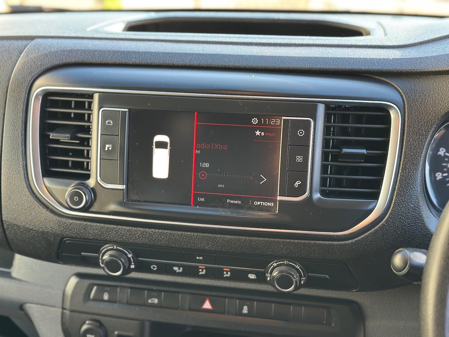 Used Citroen Dispatch 2018 for sale - 76989170: Photo 14