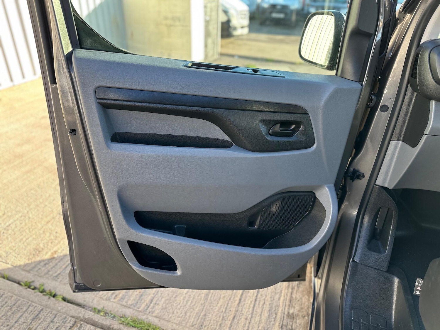 Used Citroen Dispatch 2018 for sale - 76989170: Photo 57