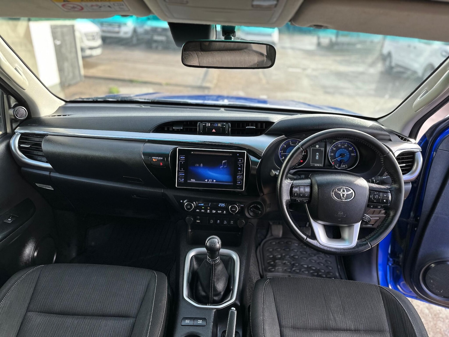 Used Toyota Hilux 2019 for sale - 77396022: Photo 12