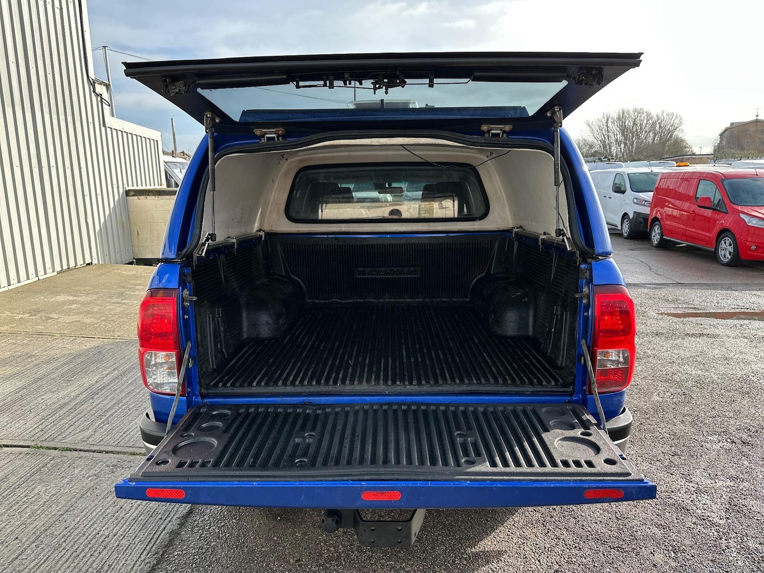 Used Toyota Hilux 2019 for sale - 77396022: Photo 13