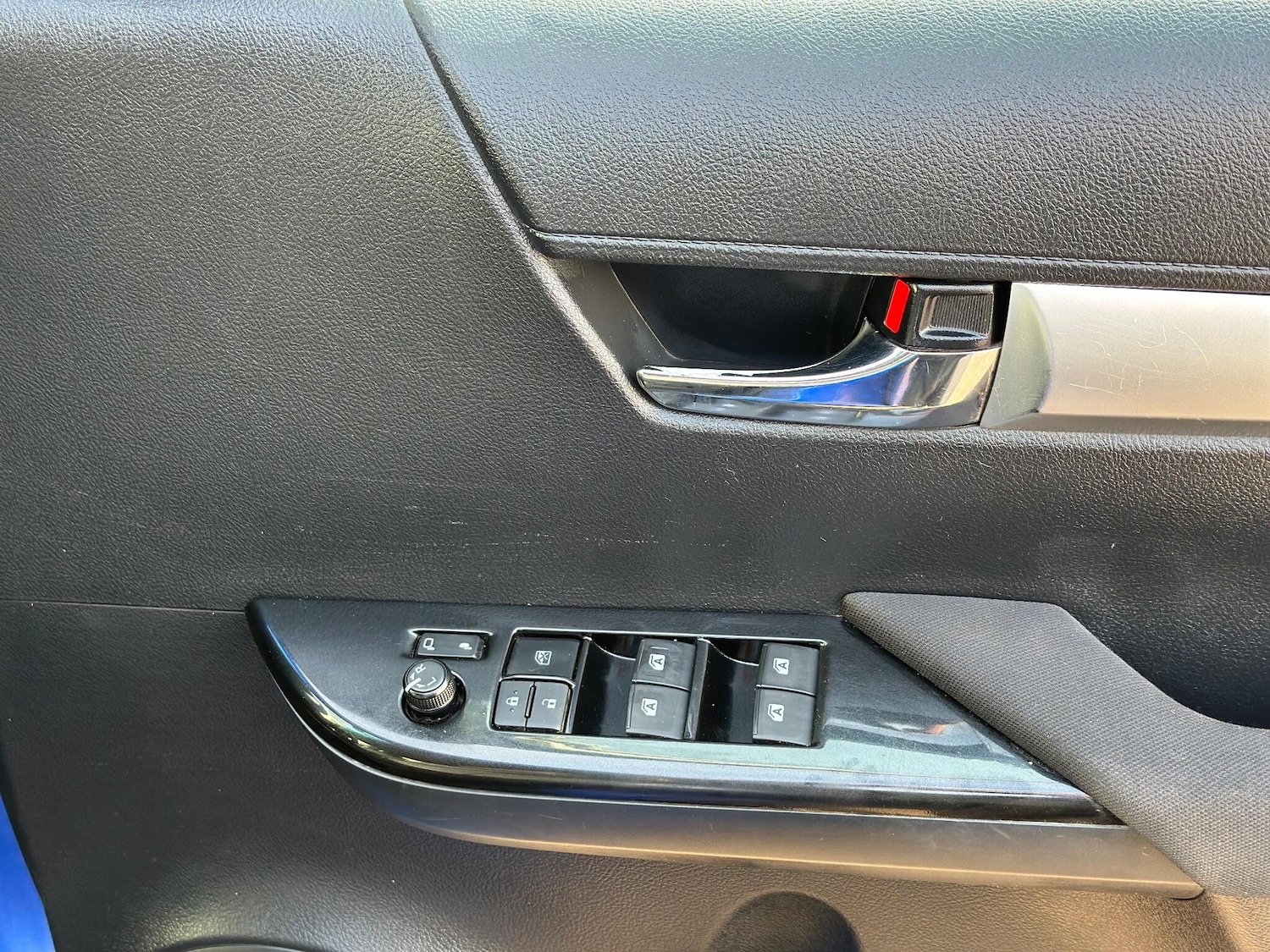 Used Toyota Hilux 2019 for sale - 77396022: Photo 39