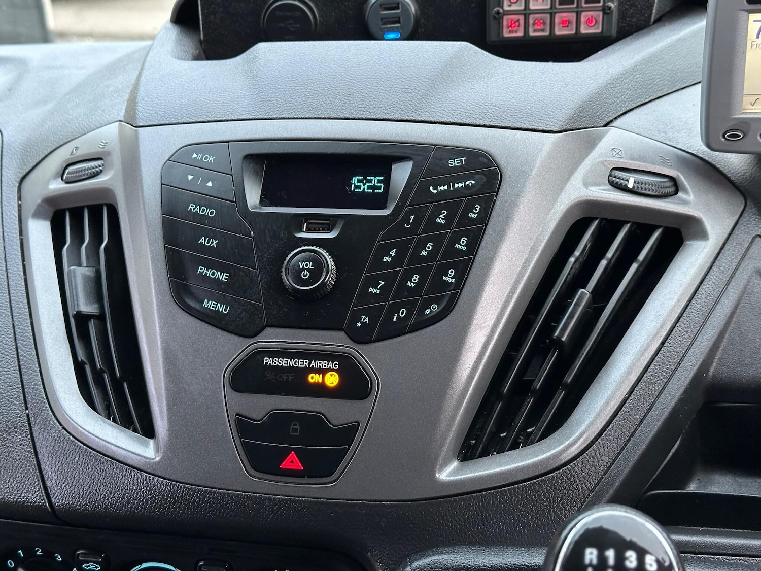 Used Ford Transit Custom 2018 for sale - 76997271: Photo 44