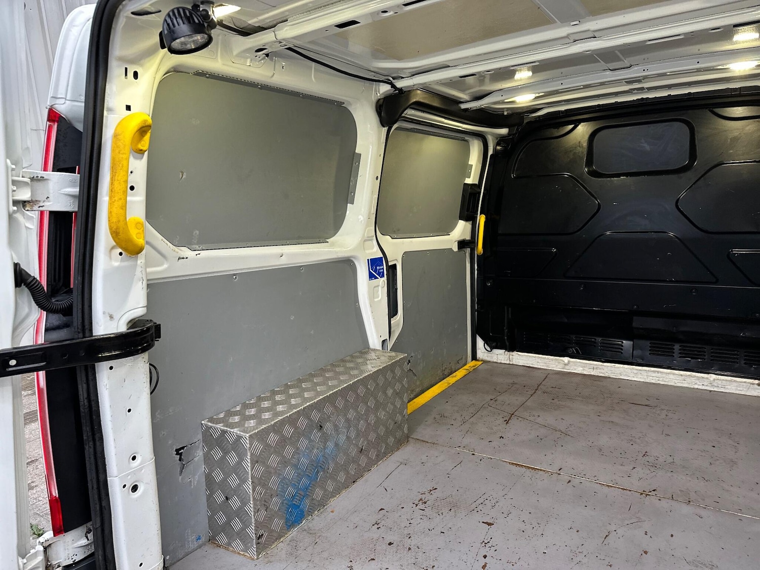 Used Ford Transit Custom 2018 for sale - 76997271: Photo 57