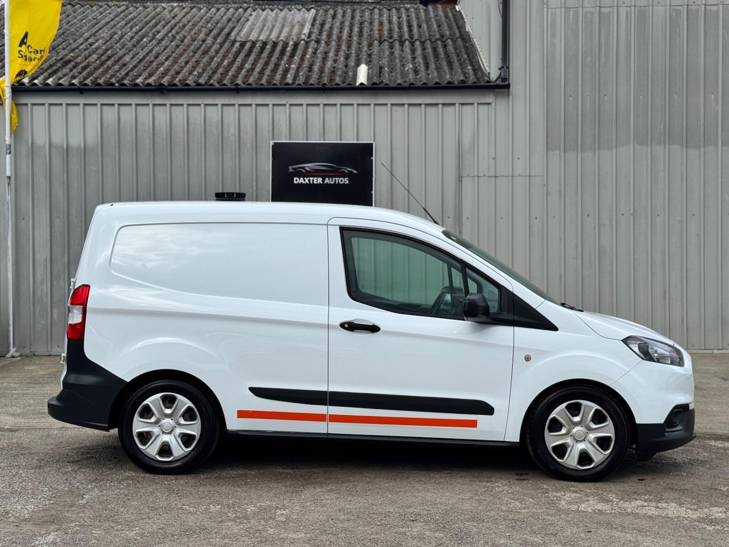 Used Ford Transit Courier 2019 for sale - 77696810: Photo 17