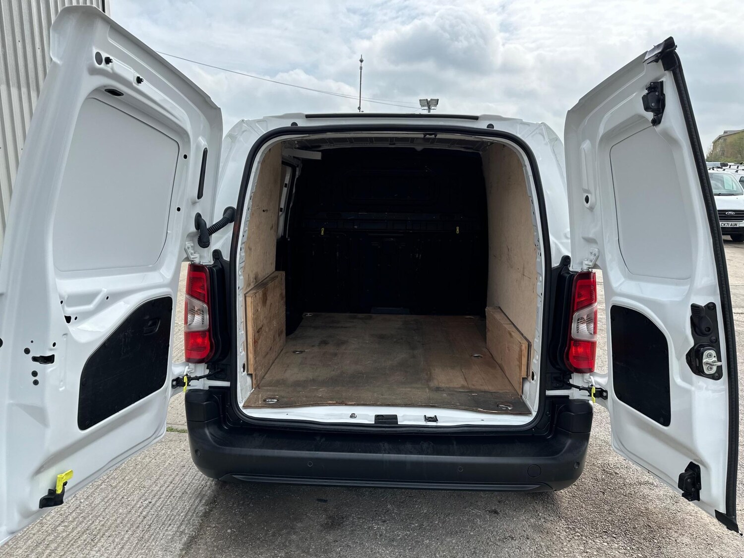 Vehicle 33