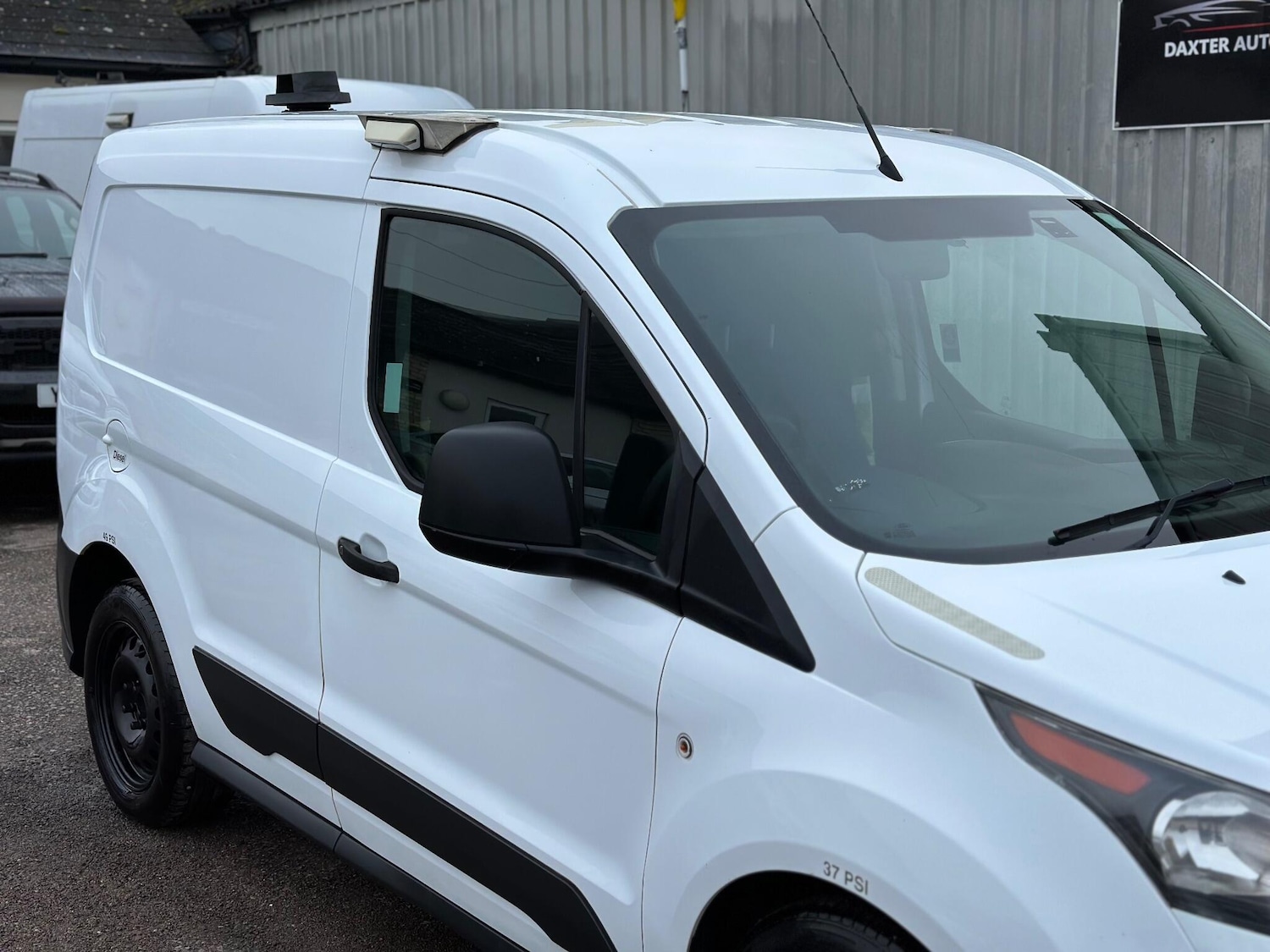 Used Ford Transit Connect 2017 for sale - 77331507: Photo 23