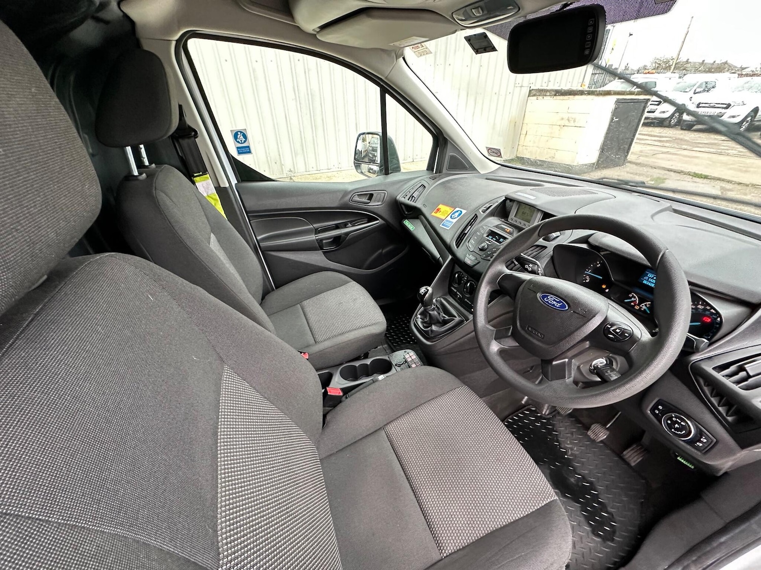 Used Ford Transit Connect 2017 for sale - 77331507: Photo 33